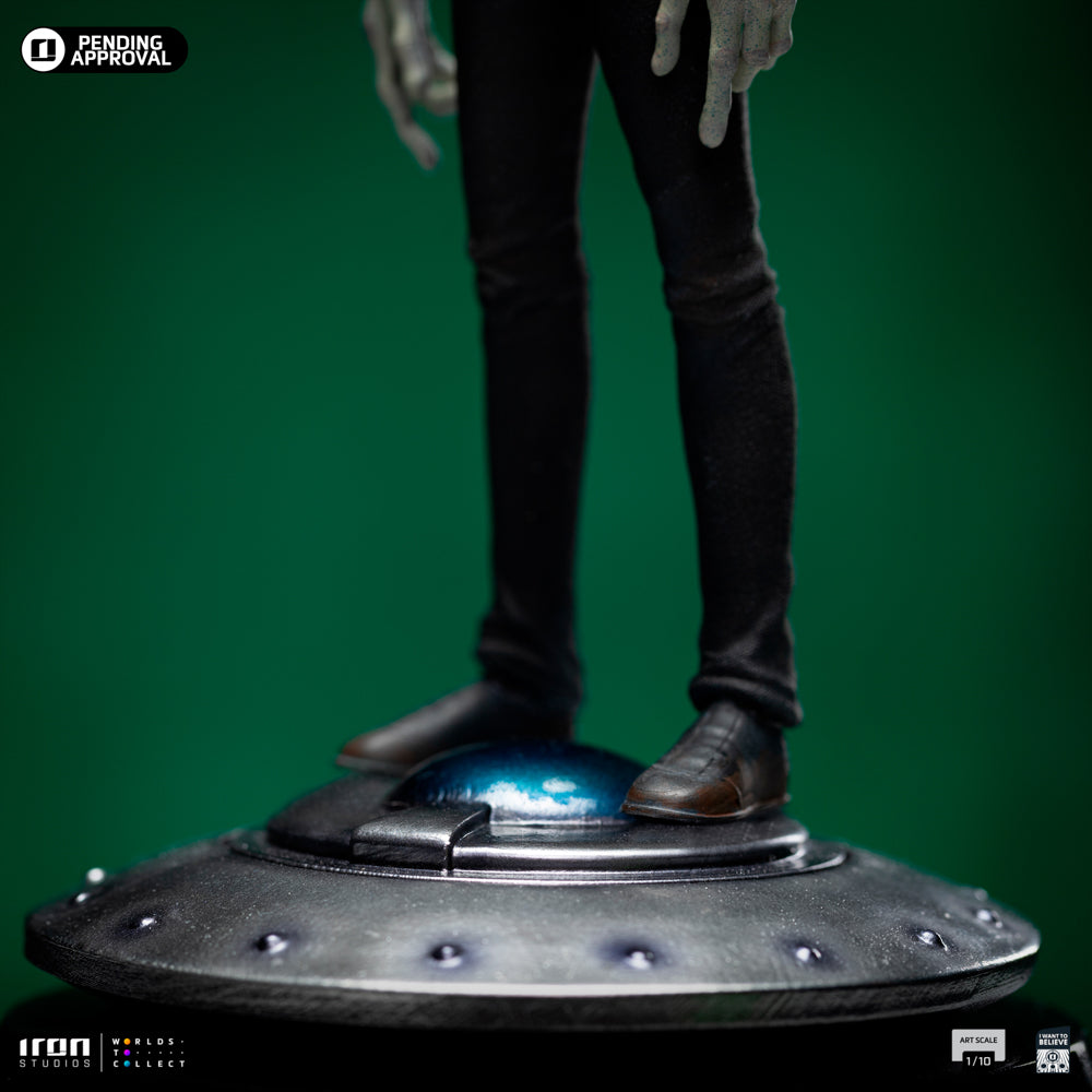 Statue Grey Alien  I Want To Believe  Art Scale 1/10  Iron Studios