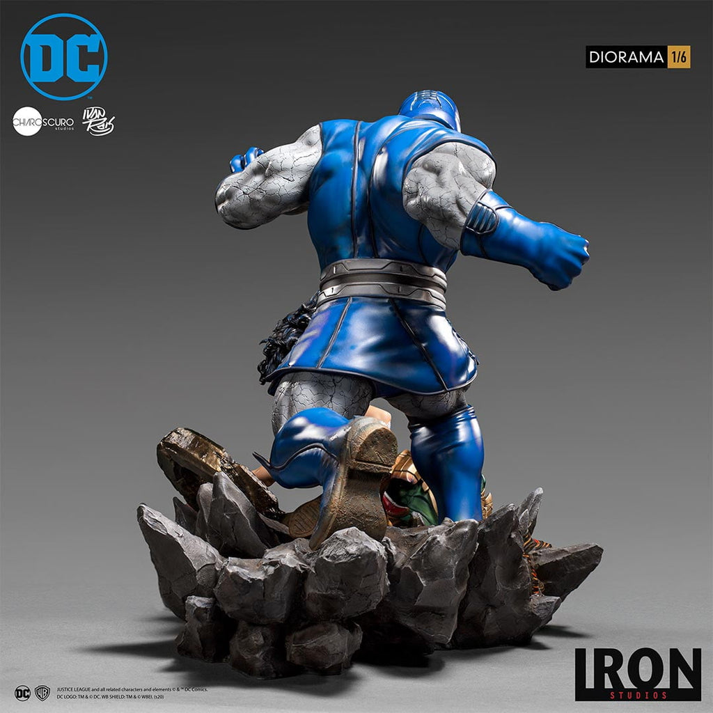 Wonder Woman vs Darkseid by Ivan Reis - DC Comics - Diorama 1/6 - Iron Studios