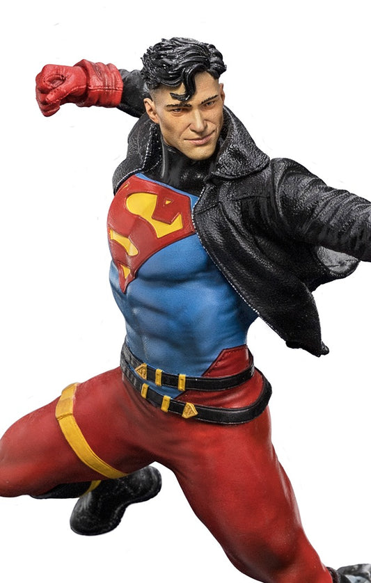 Superboy - DC Comics - Art Scale 1/10 - Iron Studios