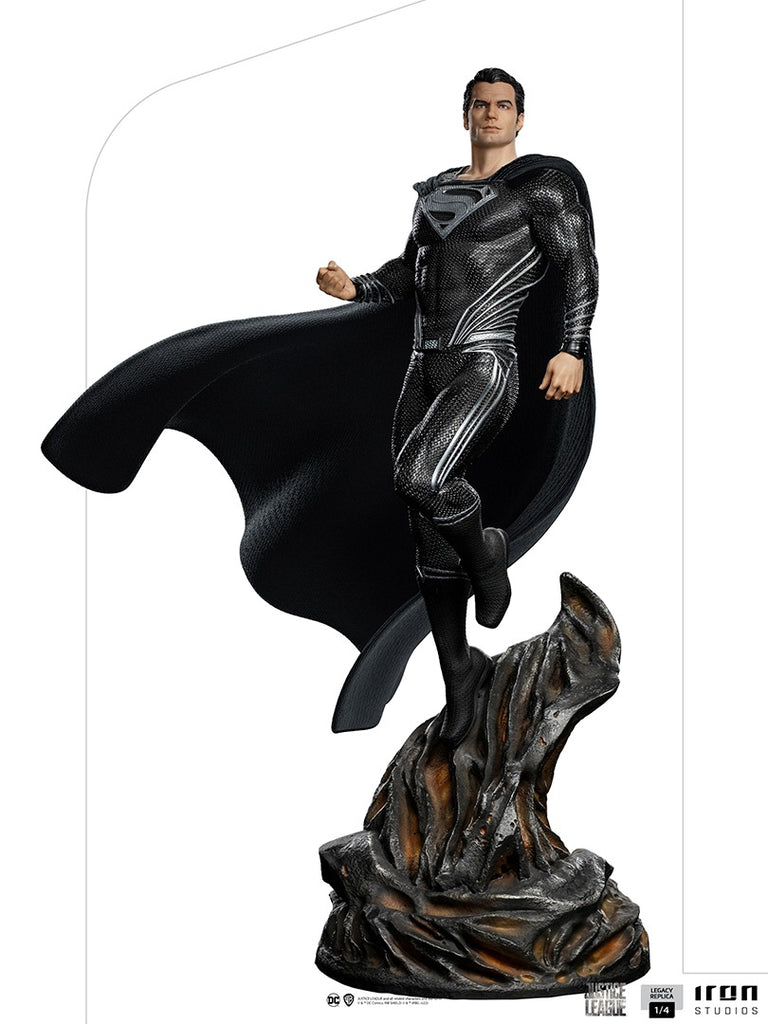 Superman Black Suit - Zack Snyder's Justice League - Legacy Replica 1/4 - Iron Studios