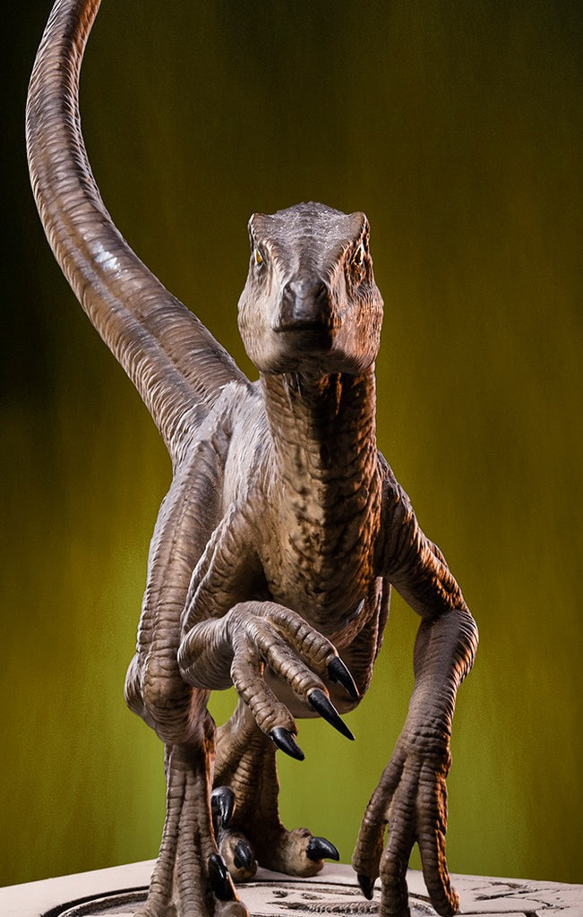 Velociraptor B - Jurassic Park - Icons - Iron Studios