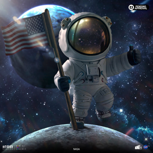 Statue Apollo 11 Astronaut  NASA  Minico  Iron Studios