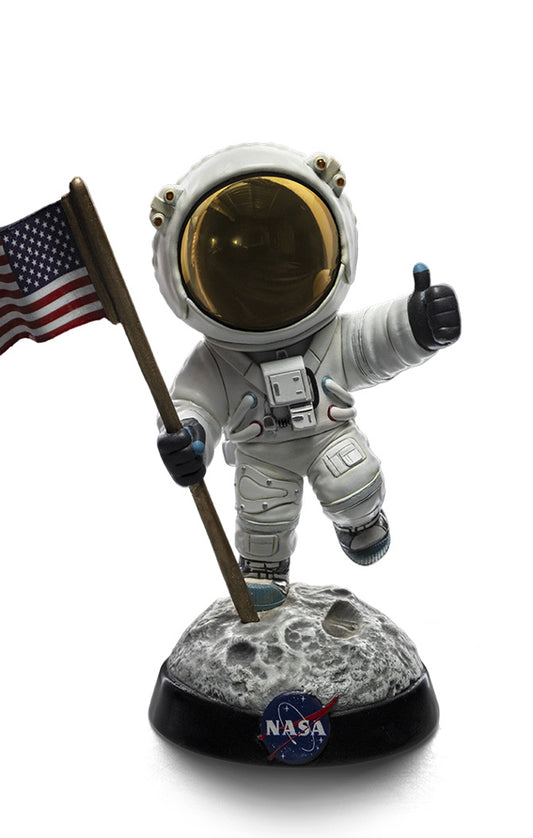 Statue Apollo 11 Astronaut  NASA  Minico  Iron Studios