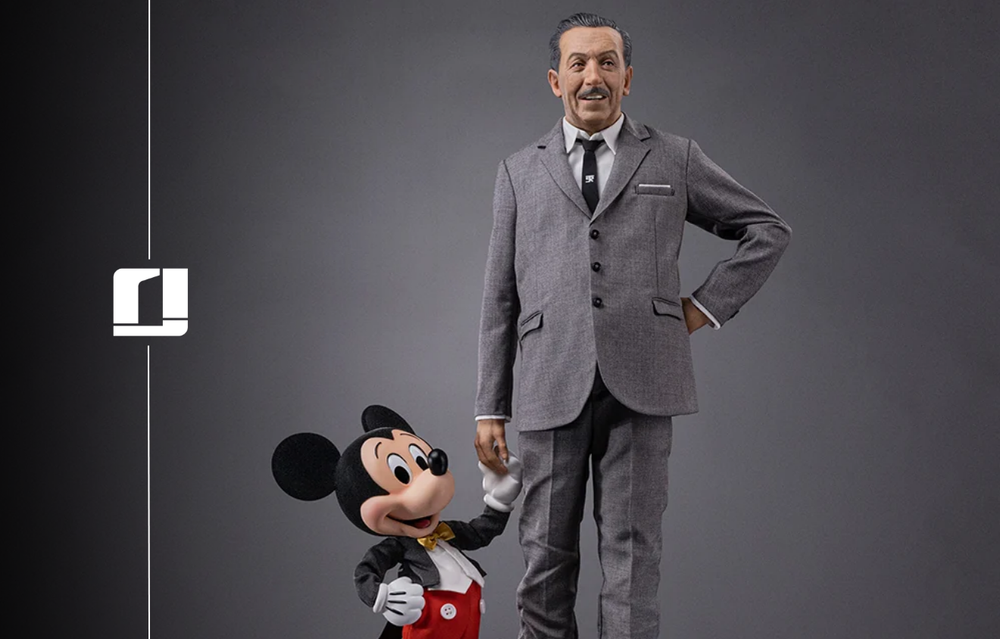 Walt Disney’s Family Sees the New Legacy Replica 1/4 Statue Up Close at D23