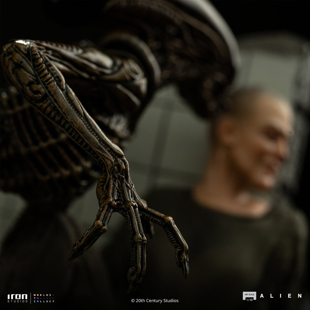 Pre-Order - Statue Ellen Ripley & Dog Alien – Alien 3 – Art Scale 1/10 – Iron Studios