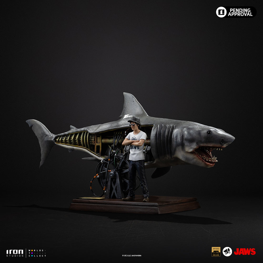 Pre-Order - Statue Steven Spielberg & Jaws 50th Anniversary – Deluxe Art Scale 1/10 – Iron Studios