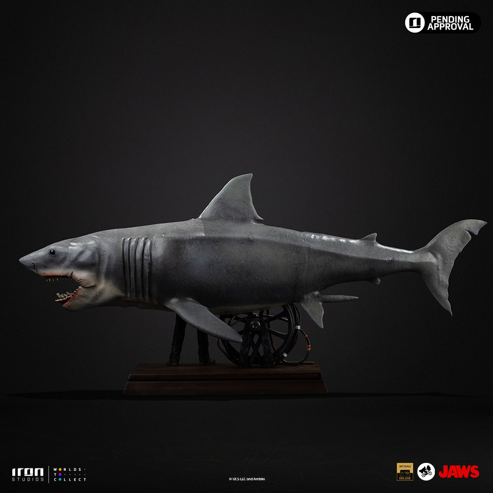 Pre-Order - Statue Steven Spielberg & Jaws 50th Anniversary – Deluxe Art Scale 1/10 – Iron Studios