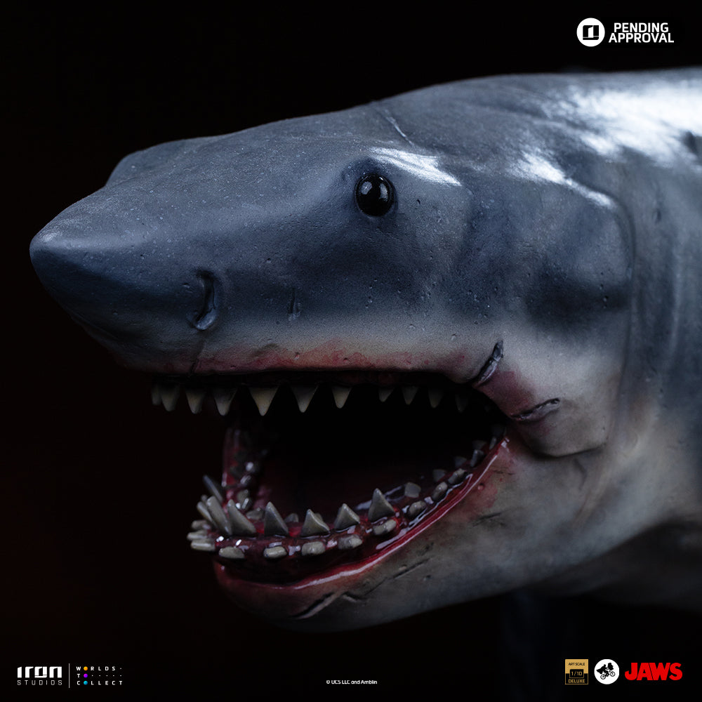 Pre-Order - Statue Steven Spielberg & Jaws 50th Anniversary – Deluxe Art Scale 1/10 – Iron Studios
