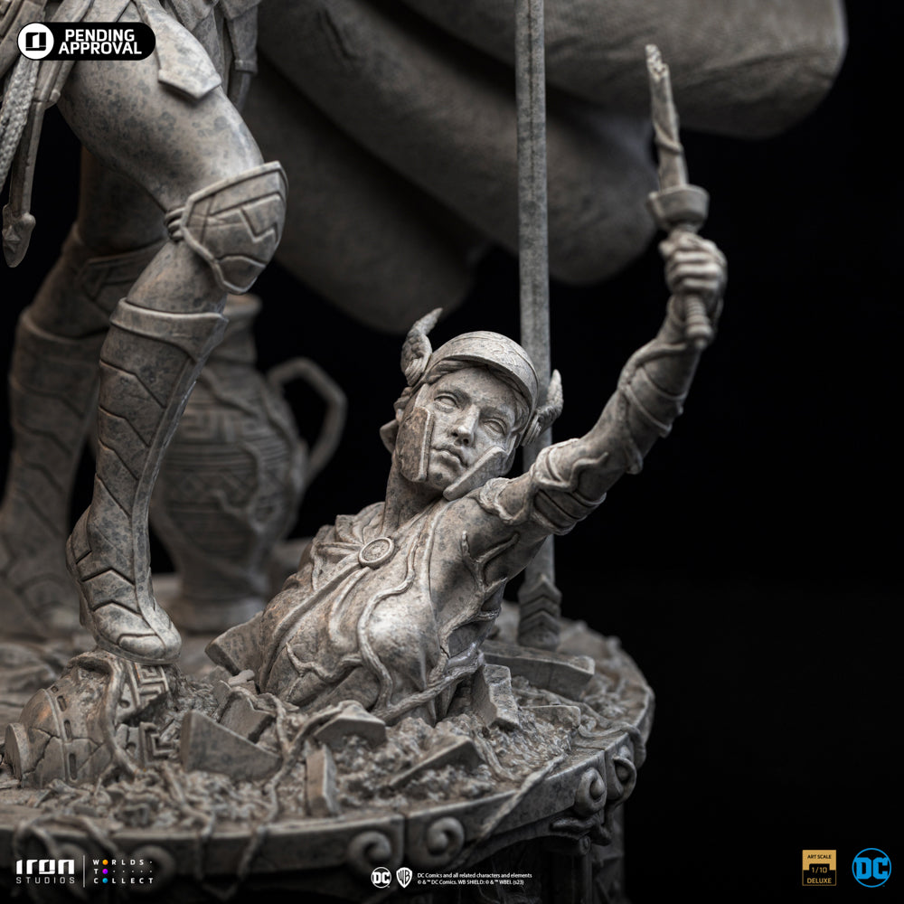 Statue Wonder Woman Unleashed Marble Variant - DC Comics - Art Scale 1/10 - Iron Studios
