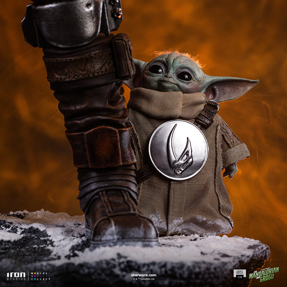 Pre-Order - Statue Mandalorian and Grogu - The Mandalorian and Grogu Movie - Legacy Replica 1/4 - Iron Studios