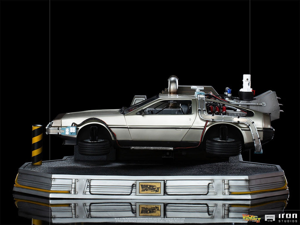 Delorean - Back to the Future II - Art Scale 1/10 - Iron Studios