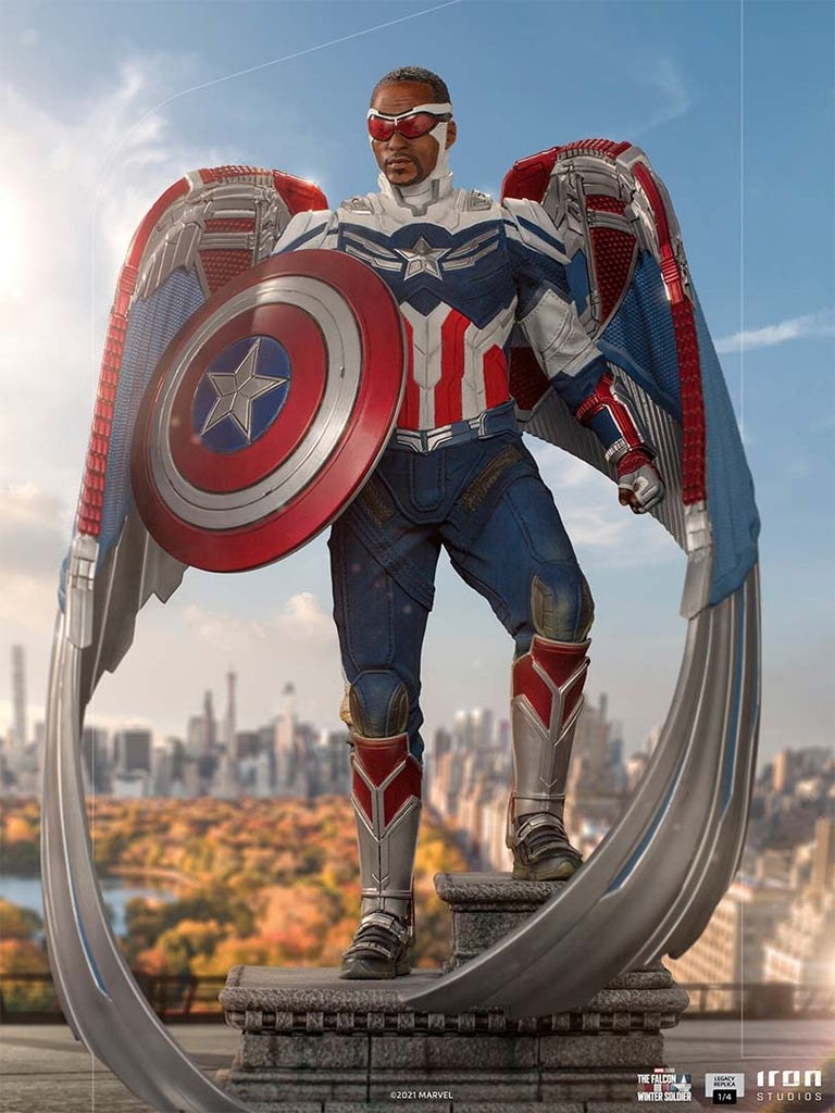 Statue Captain America Sam Wilson (Closed Wings) - Falcon and the Winter Soldier - Legacy Replica 1/4 - Iron Studios