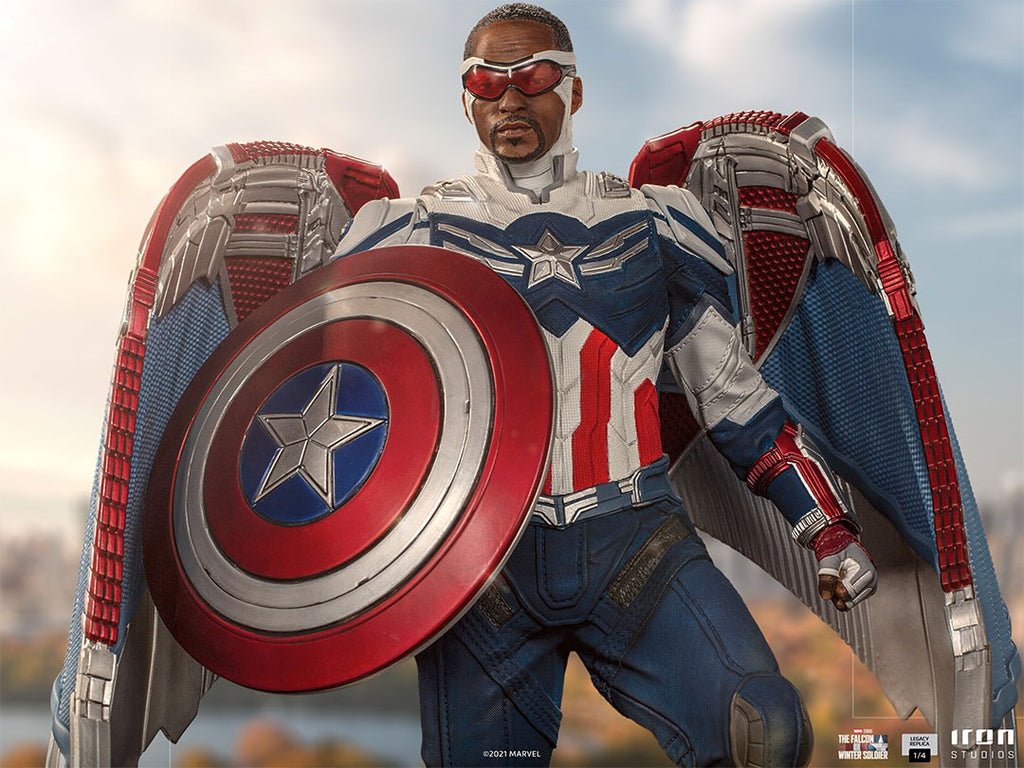 Statue Captain America Sam Wilson (Closed Wings) - Falcon and the Winter Soldier - Legacy Replica 1/4 - Iron Studios