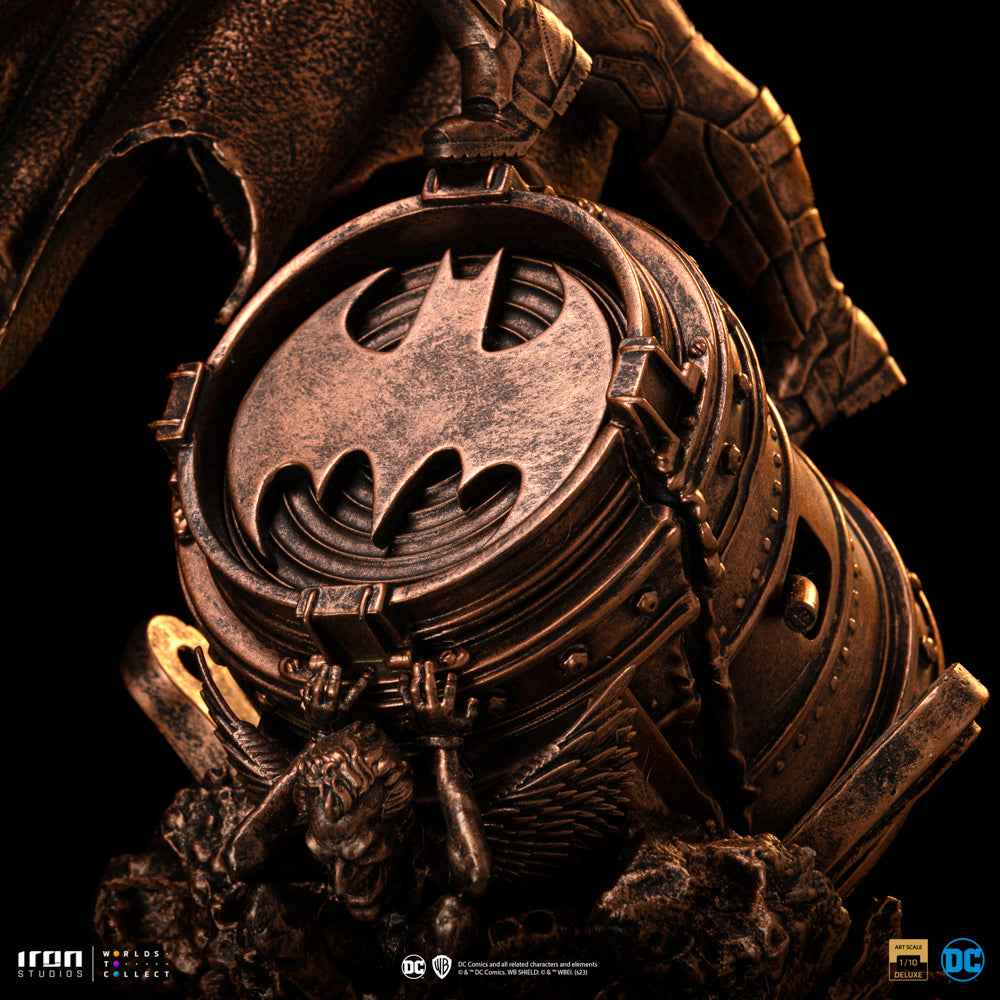 Batman Deluxe (Bronze Version) - DC Comics - Art Scale 1/10 - Iron Studios