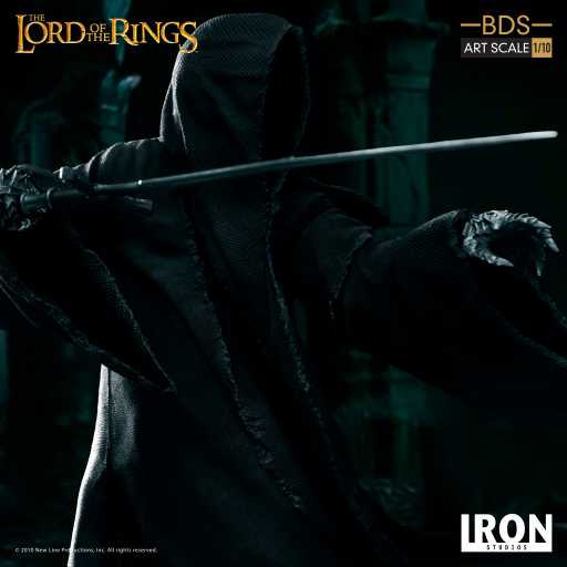Statue Attacking Nazgul - Lord of the Rings - Bds Art Scale 1/10 - Iron Studios