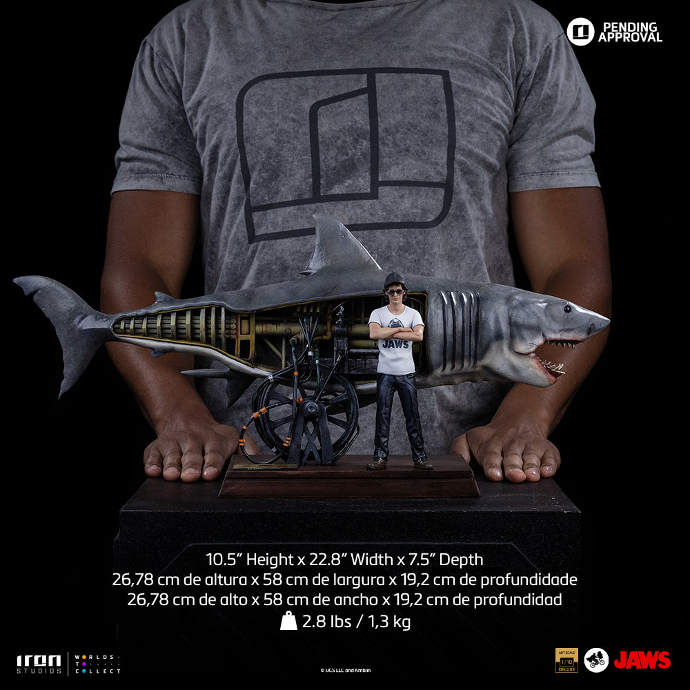 Pre-Order - Statue Steven Spielberg & Jaws 50th Anniversary – Deluxe Art Scale 1/10 – Iron Studios