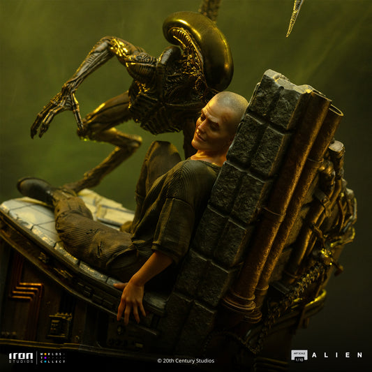 Pre-Order - Statue Ellen Ripley & Dog Alien – Alien 3 – Art Scale 1/10 – Iron Studios