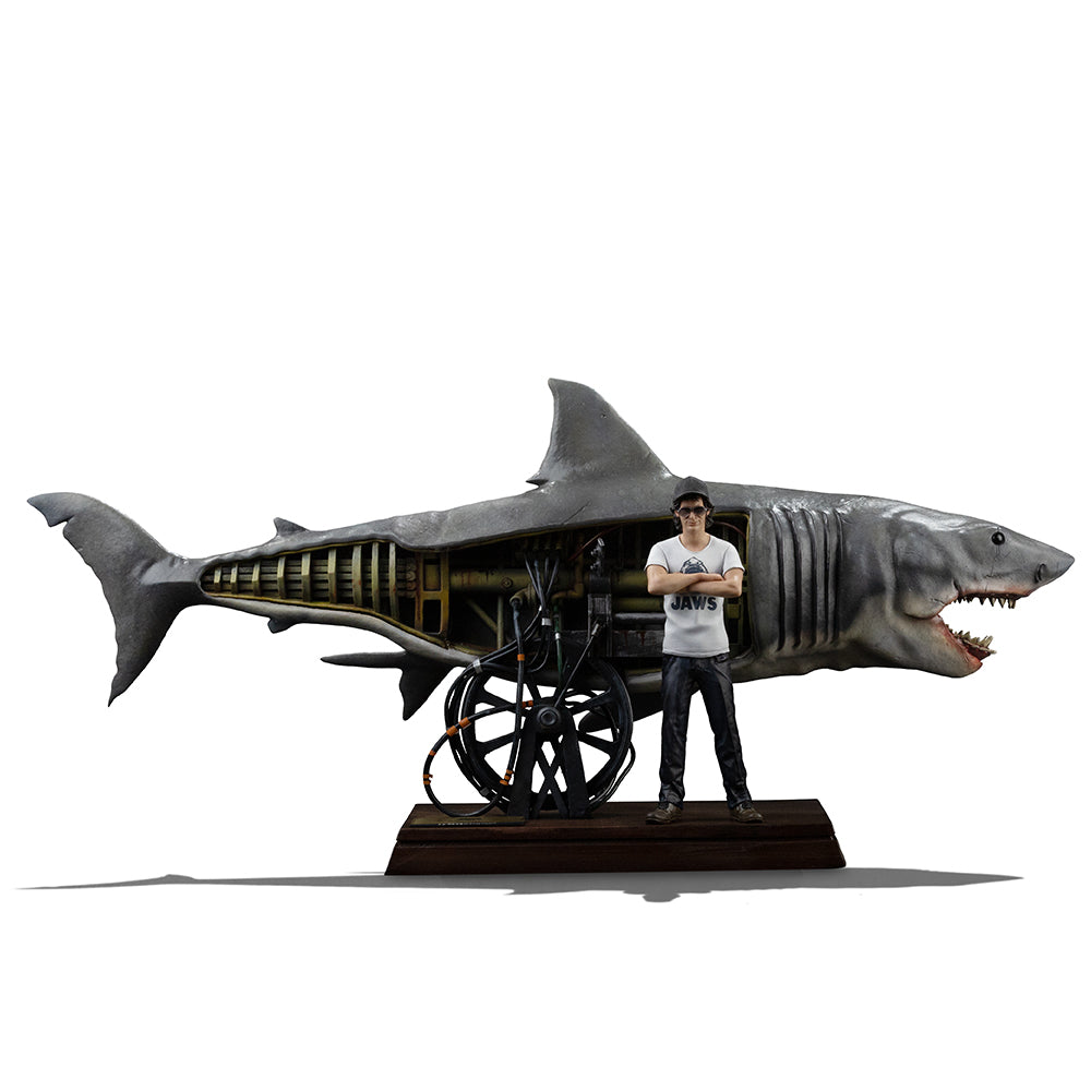 Pre-Order - Statue Steven Spielberg & Jaws 50th Anniversary – Deluxe Art Scale 1/10 – Iron Studios